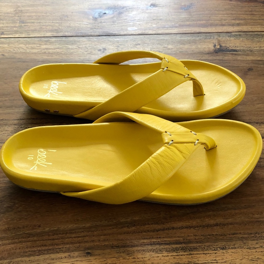 Beek Ani Sunshine Leather Flip Flop / Sandals Size 10 NWT
